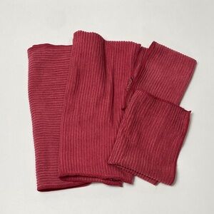 Norwex Microfiber Towel Bundle | 2 Towels + 2 Washcloths | Red